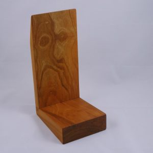 Massiver Buchständer aus Kirschholz